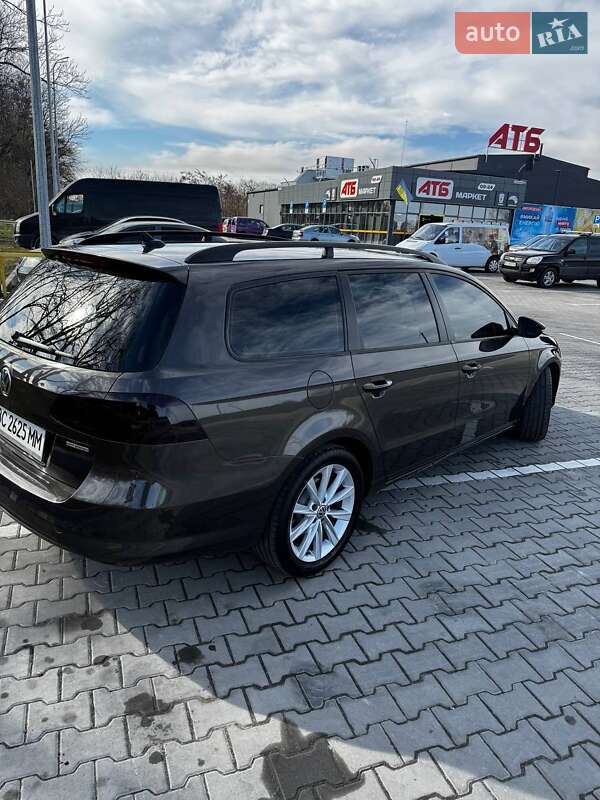 Універсал Volkswagen Passat 2013 в Львові