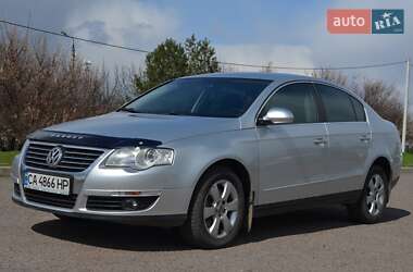 Седан Volkswagen Passat 2008 в 