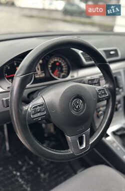 Универсал Volkswagen Passat 2011 в 