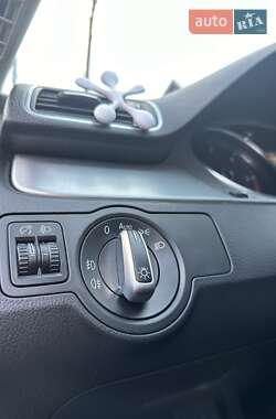 Универсал Volkswagen Passat 2011 в 