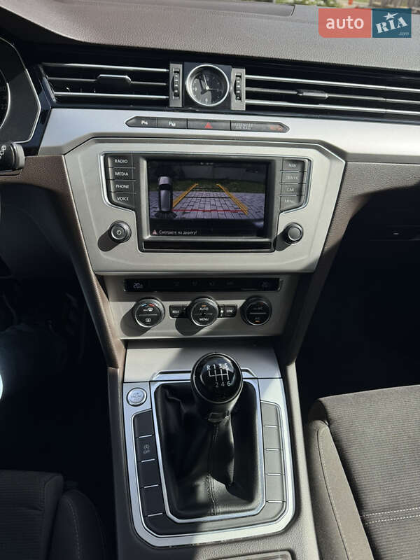 Универсал Volkswagen Passat 2014 в Львове