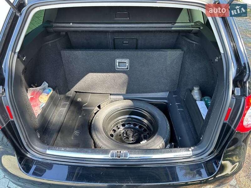 Универсал Volkswagen Passat 2010 в Дубно