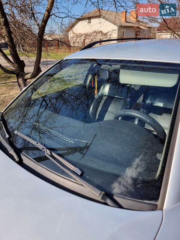 Універсал Volkswagen Passat 1999 в Переяславі