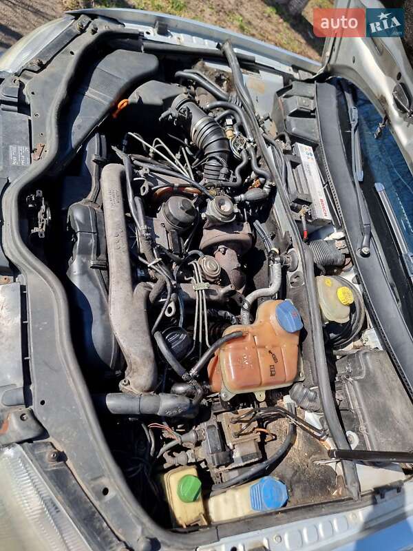 Універсал Volkswagen Passat 1999 в Переяславі