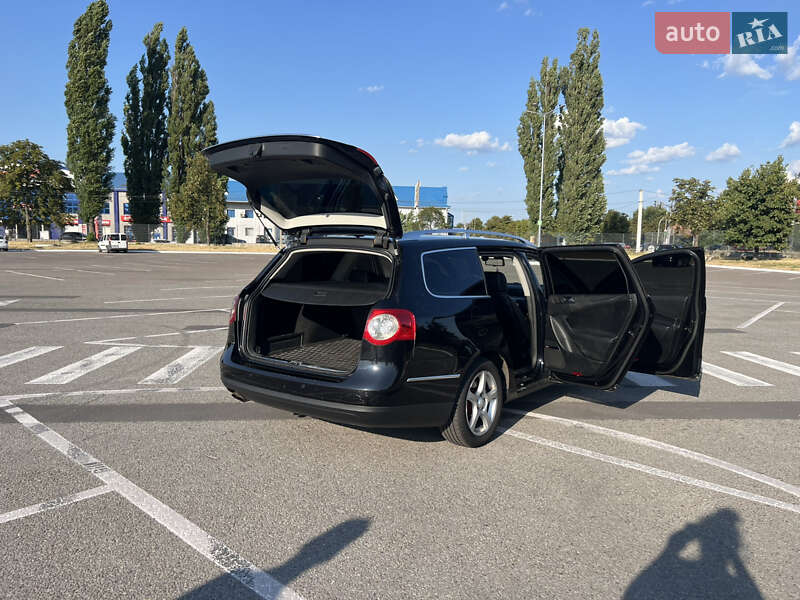 Универсал Volkswagen Passat 2006 в Житомире