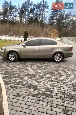 Седан Volkswagen Passat 2014 в 