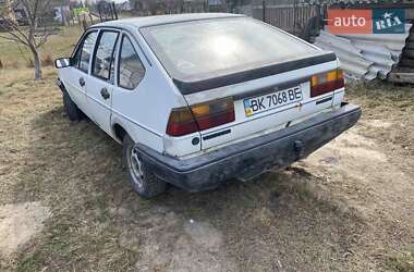Универсал Volkswagen Passat 1985 в 