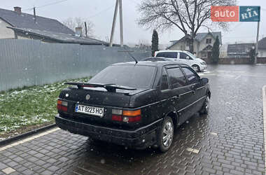 Седан Volkswagen Passat 1993 в 