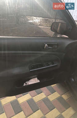Седан Volkswagen Passat 1998 в 