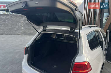 Универсал Volkswagen Passat 2012 в 