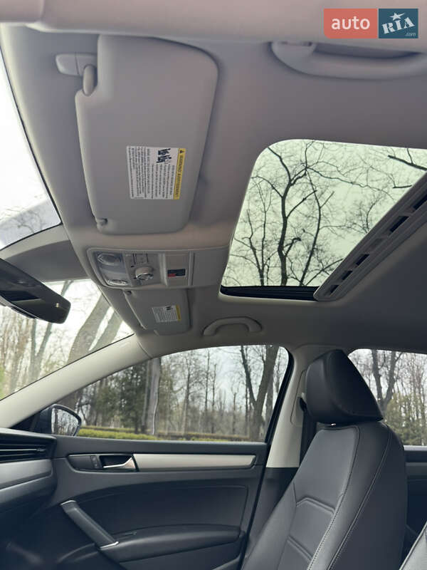 Седан Volkswagen Passat 2021 в Киеве