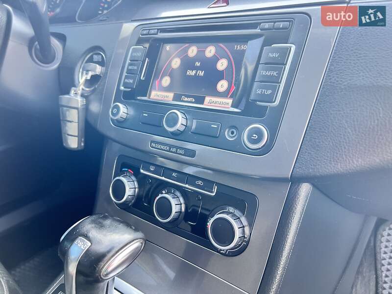 Универсал Volkswagen Passat 2010 в Нововолынске