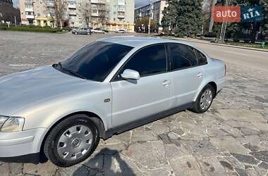Седан Volkswagen Passat 2000 в 