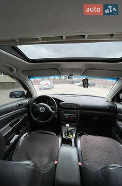 Седан Volkswagen Passat 2001 в 
