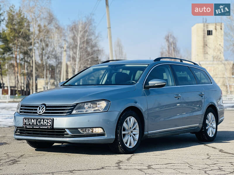 Универсал Volkswagen Passat 2012 в 