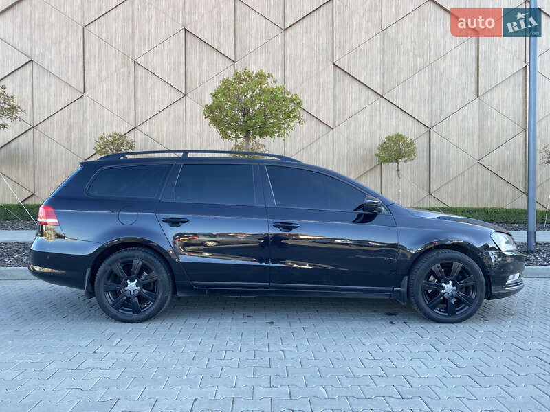 Універсал Volkswagen Passat 2013 в Мукачевому