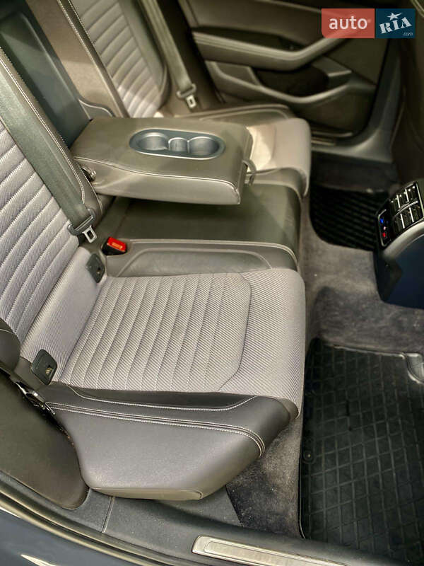 Универсал Volkswagen Passat 2015 в Киеве