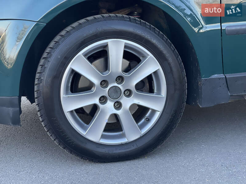 Універсал Volkswagen Passat 2002 в Києві
