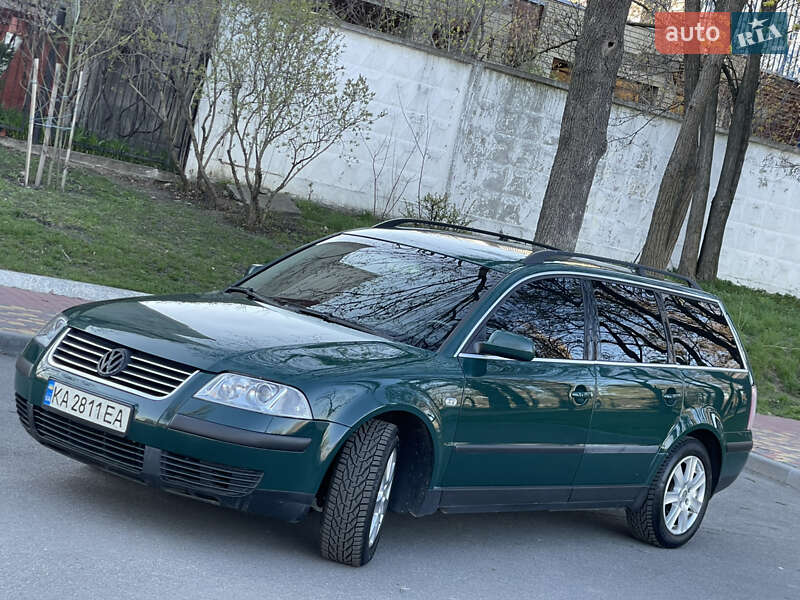 Універсал Volkswagen Passat 2002 в Києві