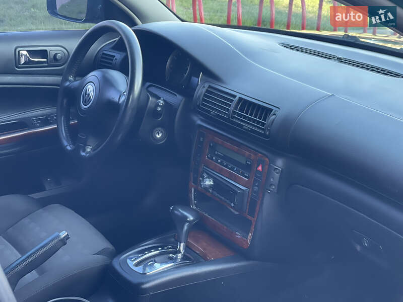 Універсал Volkswagen Passat 2002 в Києві