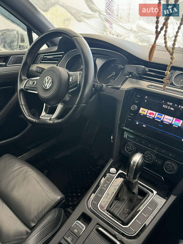 Універсал Volkswagen Passat 2019 в Києві