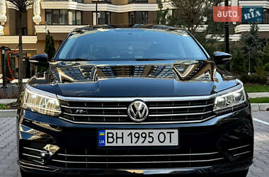 Седан Volkswagen Passat 2017 в 
