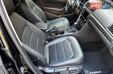 Седан Volkswagen Passat 2017 в 