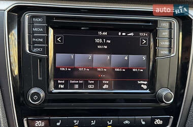 Седан Volkswagen Passat 2017 в 