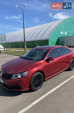 Седан Volkswagen Passat 2016 в Києві