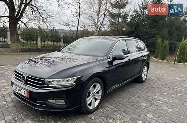 Універсал Volkswagen Passat 2020 в Золочеві