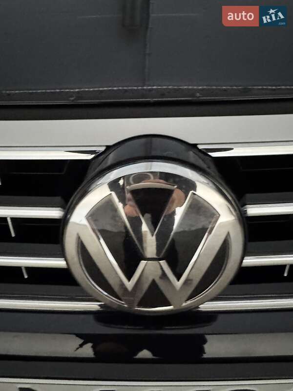 Седан Volkswagen Passat 2016 в Києві