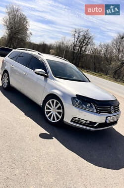 Универсал Volkswagen Passat 2012 в 