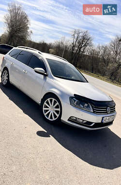 Универсал Volkswagen Passat 2012 в 