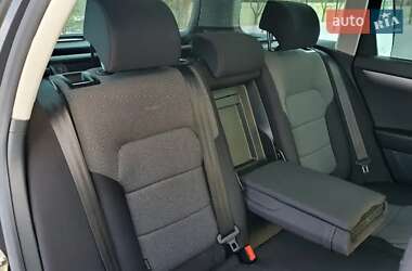 Універсал Volkswagen Passat 2011 в 