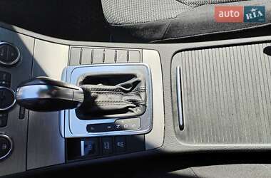 Універсал Volkswagen Passat 2012 в 