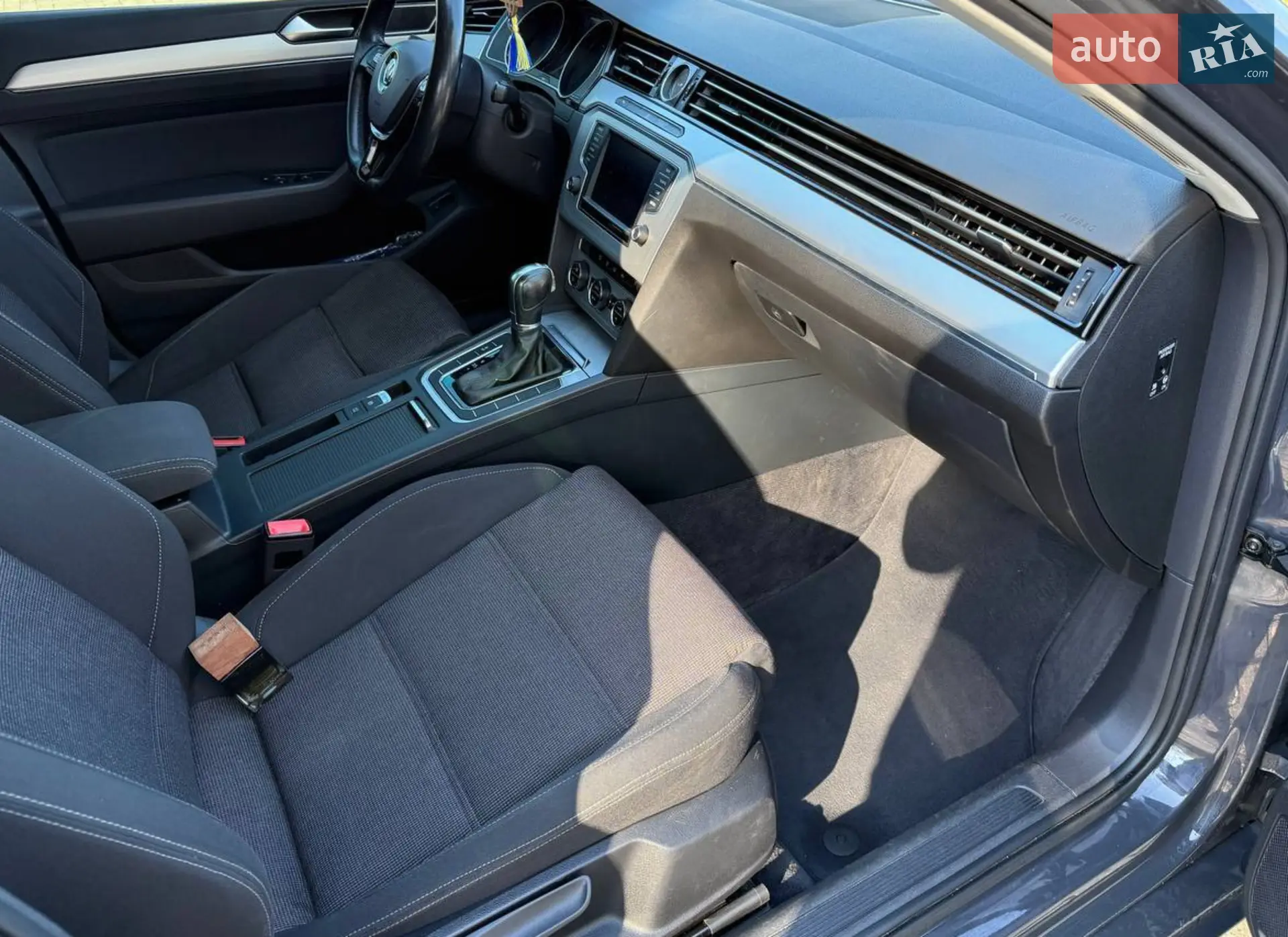 2015 Volkswagen Passat - мініатюра 9