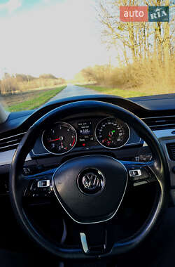 Універсал Volkswagen Passat 2015 в 