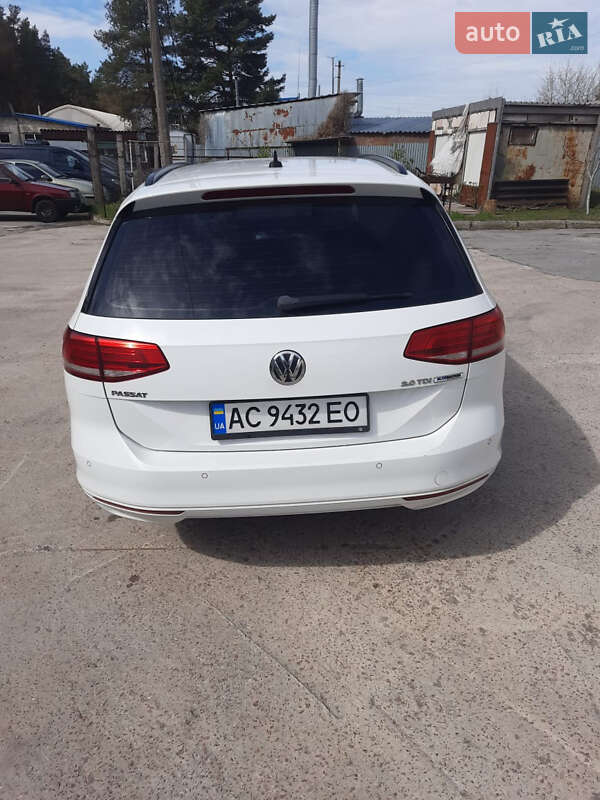 Универсал Volkswagen Passat 2017 в Киеве фото 5 Универсал Volkswagen Passat 2017 в Киеве