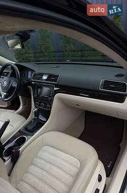 Седан Volkswagen Passat 2013 в 