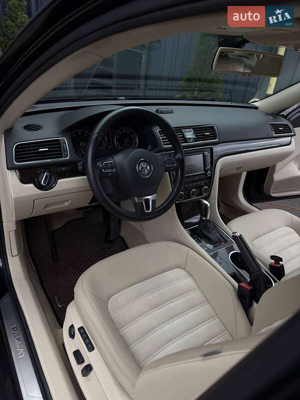 Седан Volkswagen Passat 2013 в Дніпрі