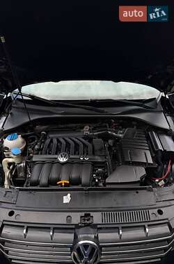 Седан Volkswagen Passat 2013 в 