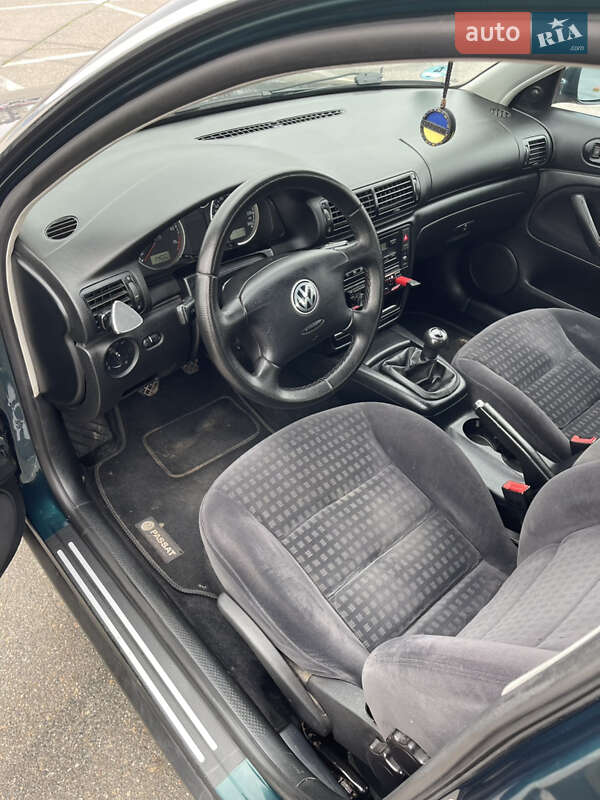 Универсал Volkswagen Passat 2001 в Кривом Роге