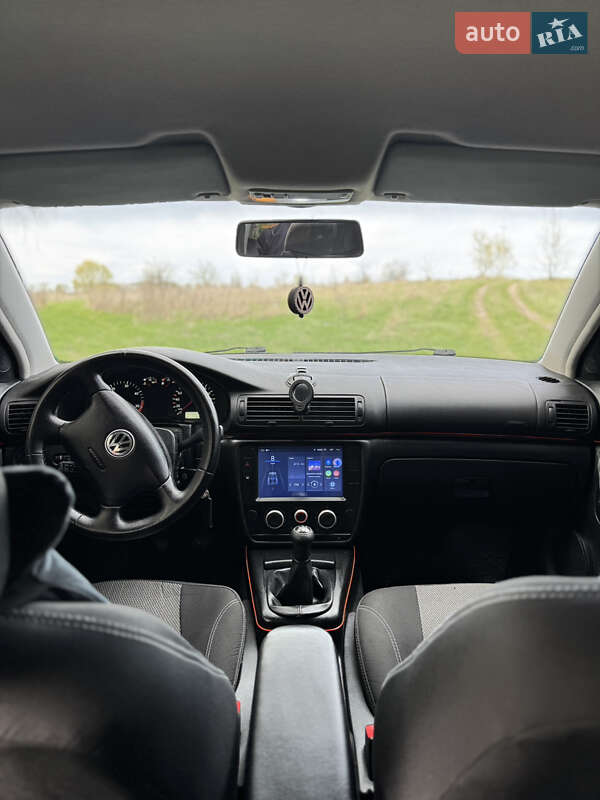 Седан Volkswagen Passat 1998 в Борисполе