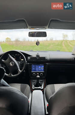 Седан Volkswagen Passat 1998 в 