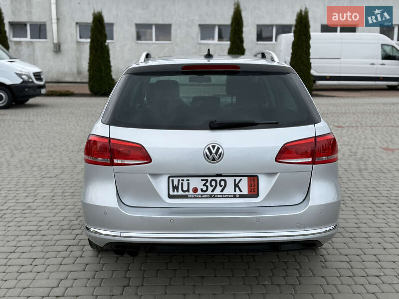 Универсал Volkswagen Passat 2011 в Староконстантинове