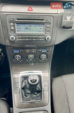 Универсал Volkswagen Passat 2006 в 