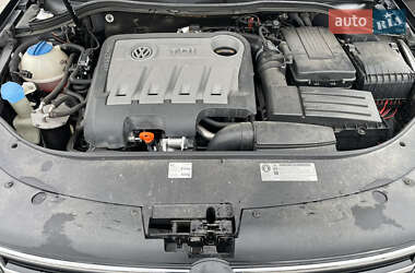 Универсал Volkswagen Passat 2010 в 