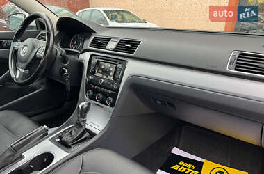 Седан Volkswagen Passat 2013 в 