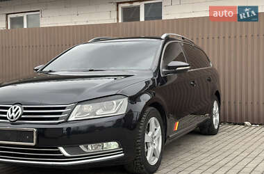 Универсал Volkswagen Passat 2012 в 