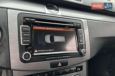Универсал Volkswagen Passat 2012 в 
